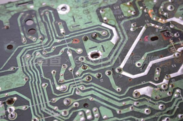 主板信息轨道上的无线电部件 计算机信息技术开发的前沿探索